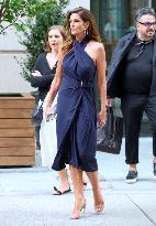 Cindy Crawford Steps Out -NYC