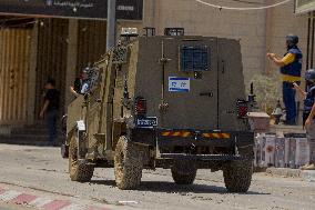 7 Palestinians Killed In Israeli Raids - West Bank