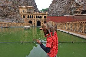 Shrine Galta Peeth Tirtha