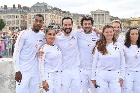 Paris 2024 - Salma Hayek Torch Relay