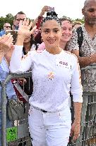 Paris 2024 - Salma Hayek Torch Relay