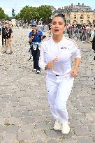 Paris 2024 - Salma Hayek Torch Relay