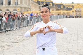 Paris 2024 - Salma Hayek Torch Relay