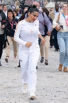 Paris 2024 - Salma Hayek Torch Relay