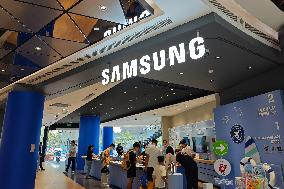 Samsung Store in Shanghai