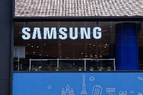 Samsung Store in Shanghai