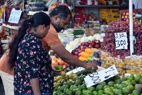 SRI LANKA-COLOMBO-DAILY LIFE-PETTAH MARKET