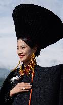 (SichuanMosaics)CHINA-SICHUAN-BUTUO-YI ETHNIC GROUP-TORCH FESTIVAL-COSTUMES (CN)