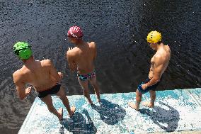 Mexican Triathlon Team's Swimming Training In Galicia For The Olympics