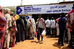 SUDAN-OMDURMAN-CHARITY BREAD PROJECT-DISTRIBUTION