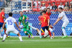 Paris 2024 - Uzbekistan v Spain