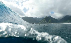 Paris 2024 - Surfing Training in Teahupo'o