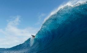 Paris 2024 - Surfing Training in Teahupo'o