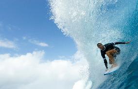 Paris 2024 - Surfing Training in Teahupo'o