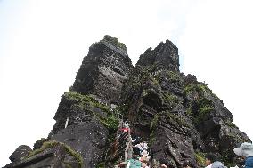 Mount Fanjing Tour in Tongren