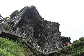 Mount Fanjing Tour in Tongren