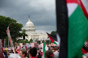Activists Take To The Streets Of Washington DC To Protest Israeli Prime Minister Netanyahu