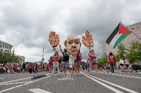Activists Take To The Streets Of Washington DC To Protest Israeli Prime Minister Netanyahu