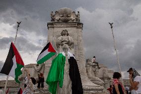 Pro-Palestinian Protest Over Netanyahu's Visit In USA