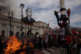 Pro-Palestinian Protest Over Netanyahu's Visit In USA