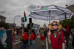 Pro-Palestinian Protest Over Netanyahu's Visit In USA