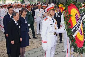 Former Japan PM at Vietnam Communist Party chief's funeral