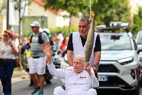 PARIS 2024 - Olympic Torch flame bearers in Hauts de Seine