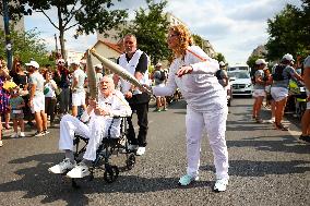 PARIS 2024 - Olympic Torch flame bearers in Hauts de Seine