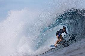 (PARIS2024)FRENCH POLYNESIA-TAHITI-SUFRING-TRAINING