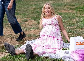 Anna Camp On Set - NYC