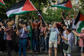 Demonstrators Anti-Olympic Games And Pro-Israel In Republic Square, In Paris.