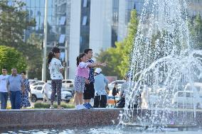 UZBEKISTAN-TASHKENT-HEATWAVE