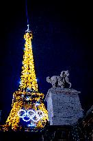 Paris 2024 - Olympic Rings On The Eiffel Tower - Paris