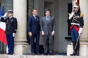 French President meets with Argentinian President - Paris