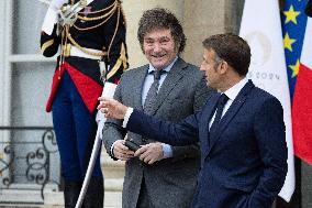 French President meets with Argentinian President - Paris