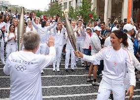 (PARIS2024)FRANCE-PARIS-OLYMPIC GAMES-TORCH RELAY