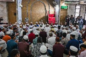 Bangladeshi Muslims Prayer