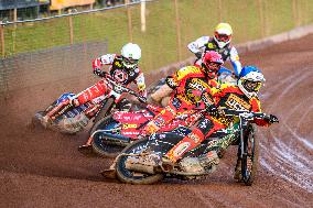 Leicester Lions v Belle Vue Aces - Rowe Motor Oil Premiership