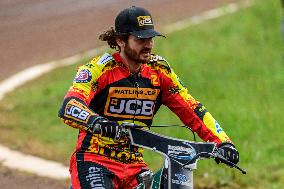 Leicester Lions v Belle Vue Aces - Rowe Motor Oil Premiership