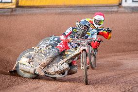 Leicester Lions v Belle Vue Aces - Rowe Motor Oil Premiership