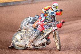 Leicester Lions v Belle Vue Aces - Rowe Motor Oil Premiership