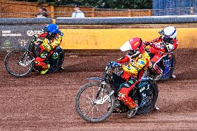 Leicester Lions v Belle Vue Aces - Rowe Motor Oil Premiership