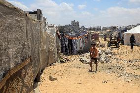 MIDEAST-GAZA-KHAN YOUNIS-DISPLACED PEOPLE