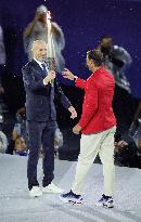 Zinedine Zidane And Rafael Nadal Carrie The Flame