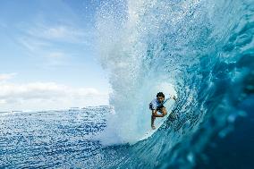 Paris 2024 - Surfing Training Session