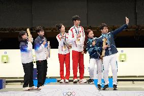 (PARIS2024)FRANCE-CHATEAUROUX-SHOOTING-10M AIR RIFLE MIXED TEAM-AWARDING CEREMONY