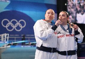 (PARIS2024)FRANCE-SAINT DENIS-DIVING-WOMEN'S SYNCHRONISED 3M SPRINGBOARD--AWARDING CEREMONY