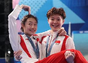 Paris 2024 - Gold Medalists In Women's Synchronised 3M Springboard Final Of Diving