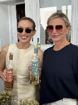 Cameron Diaz Serves Her Avaline Wines At SiSi Restaurant - NY