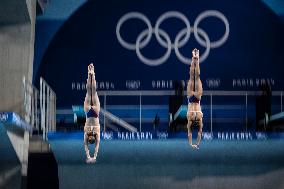 Paris 2024 - Juliette Landi And Nais Gillet At Women's Synchronised 3m Springboard Diving Final